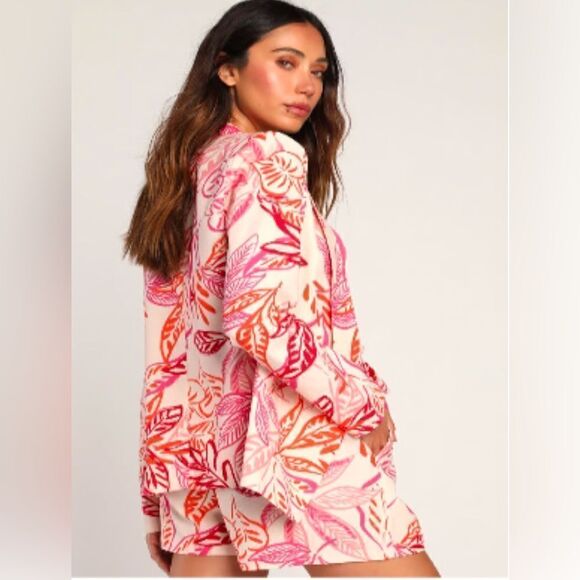 Lulus Miss Punctuality Beige Tropical Print Lightweight Blazer size small - Picture 2 of 6